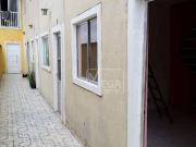 Casa com 2 dormitórios à venda, 61 m² por R$ 195.000,00...