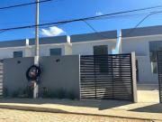 Casa com 2 dormitÃ³rios Ã venda, 61 mÂ² por R$...
