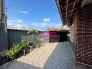 Casa com 2 dormitórios à venda, 62 m² por R$ 305.000...