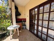 Casa com 2 dormitórios à venda, 63 m² por R$...