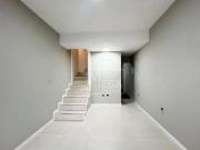 Casa com 2 dormitórios à venda, 64 m² por R$ 295.000,00...