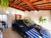Casa com 2 dormitórios à venda, 64 m² por R$ 310.000,00...