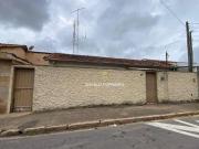 Casa com 2 dormitórios à venda, 64 m² por R$ 365.000,00...