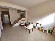 Casa com 2 dormitórios à venda, 67 m² por R$ 357.000,00...