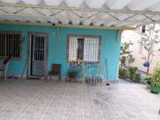 Casa com 2 dormitórios à venda, 69 m² por R$ 320.000,00...