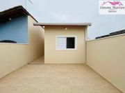 CASA NOVA COM PISCINA À VENDA NA PRAIA DE MONGAGUÁ