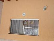 Casa com 2 dormitórios à venda, 74 m² por R$ 350.000...