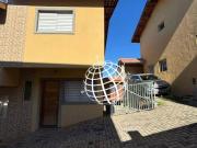 Casa com 2 dormitórios à venda, 74 m² por R$ 365.000,00...