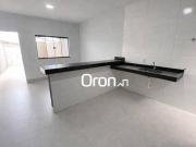 Casa com 2 dormitórios à venda, 75 m² por R$ 289.000,00...