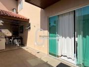 Casa com 2 dormitórios à venda, 75 m² por R$ 375.000,00...