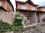 Casa com 2 dormitórios à venda, 75 m² por R$ 380.000,00...