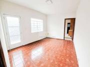 Casa com 2 dormitórios à venda, 76 m² por R$ 286.000,00...