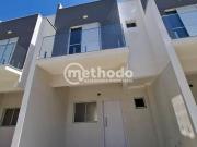 Casa com 2 dormitórios à venda, 76 m² por R$ 660.000,00...
