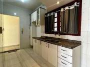Casa com 2 dormitórios à venda, 86 m² por R$ 320.000,00...