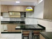 Casa com 2 dormitórios à venda, 87 m² por R$ 400.000,00...