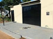 Casa com 2 dormitórios à venda, 90 m² por R$ 370.000,00...