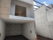 Casa com 2 dormitórios à venda, 91 m² por R$ 330.000,00...