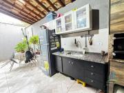 Casa com 2 dormitórios à venda, 99 m² por R$ 410.000...