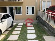 Casa com 2 dormitórios à venda por R$ 300.000,00 Colinas...