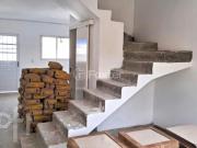 Casa com 2 dormitórios em Canoas