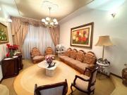 Casa com 2 dormitórios, sendo duas suítes, vaga coberta...