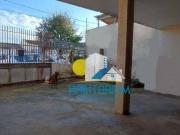 Casa com 2 moradias térrea 3 dorm e 2º piso 1 dorm 3 vagas