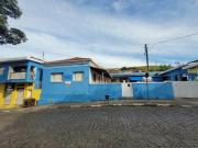 Casa com 2 pontos comerciais à venda, com área total de...