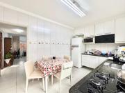 Casa com 2 Quartos 2 Vagas à venda, 140m² Jardim Maria Luiza