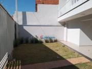 Casa com 2 Quartos à venda, 180 metros por R$ 500.000...