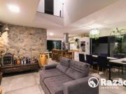 CASA COM 2 QUARTOS ÁREA TOTAL 190,30m² SANTA CÂNDIDA REF...