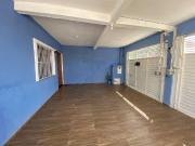 Casa com 2 Quartos e 1 banheiro à Venda, 70 m² por R$...