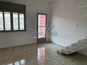 Casa com 2 Quartos e 1 banheiro para Alugar, 80 m² por...