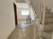 Casa com 2 Quartos e 2 banheiros à Venda, 137 m² por R$...