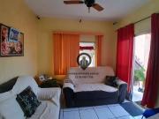 Casa com 2 Quartos e 2 banheiros à Venda, 148 m² por R$...