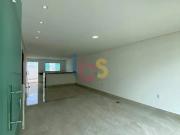 Casa com 2 Quartos e 2 banheiros à Venda, 178 m² por R$...