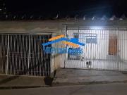 Casa com 2 Quartos e 2 banheiros à Venda, 200 m²...