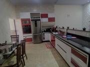 Casa com 2 Quartos e 2 banheiros à Venda, 200 m² por R$...