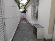 Casa com 2 Quartos e 2 banheiros à Venda, 240 m² por R$...
