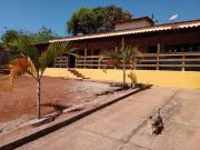 Casa com 2 Quartos e 2 banheiros à Venda, 360 m² por R$...
