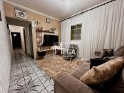 Casa com 2 Quartos e 2 banheiros à Venda, 450 m² por R$...