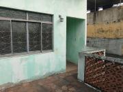 Casa com 2 Quartos e 2 banheiros à Venda, 70 m² por R$...