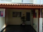 Casa com 2 Quartos e 2 banheiros à Venda, 79 m² por R$...