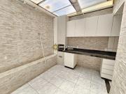 Casa com 2 Quartos e 2 banheiros à Venda, 95 m² por R$...