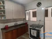 Casa com 2 quartos e 2 Vagas de Garagem