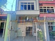 Casa com 2 Quartos e 3 banheiros à Venda, 148 m² por R$...