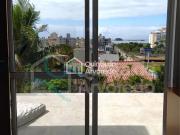 Casa com 2 Quartos e 3 banheiros à Venda, 230 m² por R$...