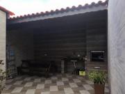 Casa com 2 quartos e área gourmet em Itanhaém