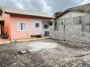 Casa com 2 quartos e espaço para piscina em Itanhaém