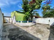 Casa com 2 quartos e espaço para piscina em Itanhaém