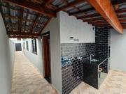 Casa com 2 quartos e piscina em Itanhaém